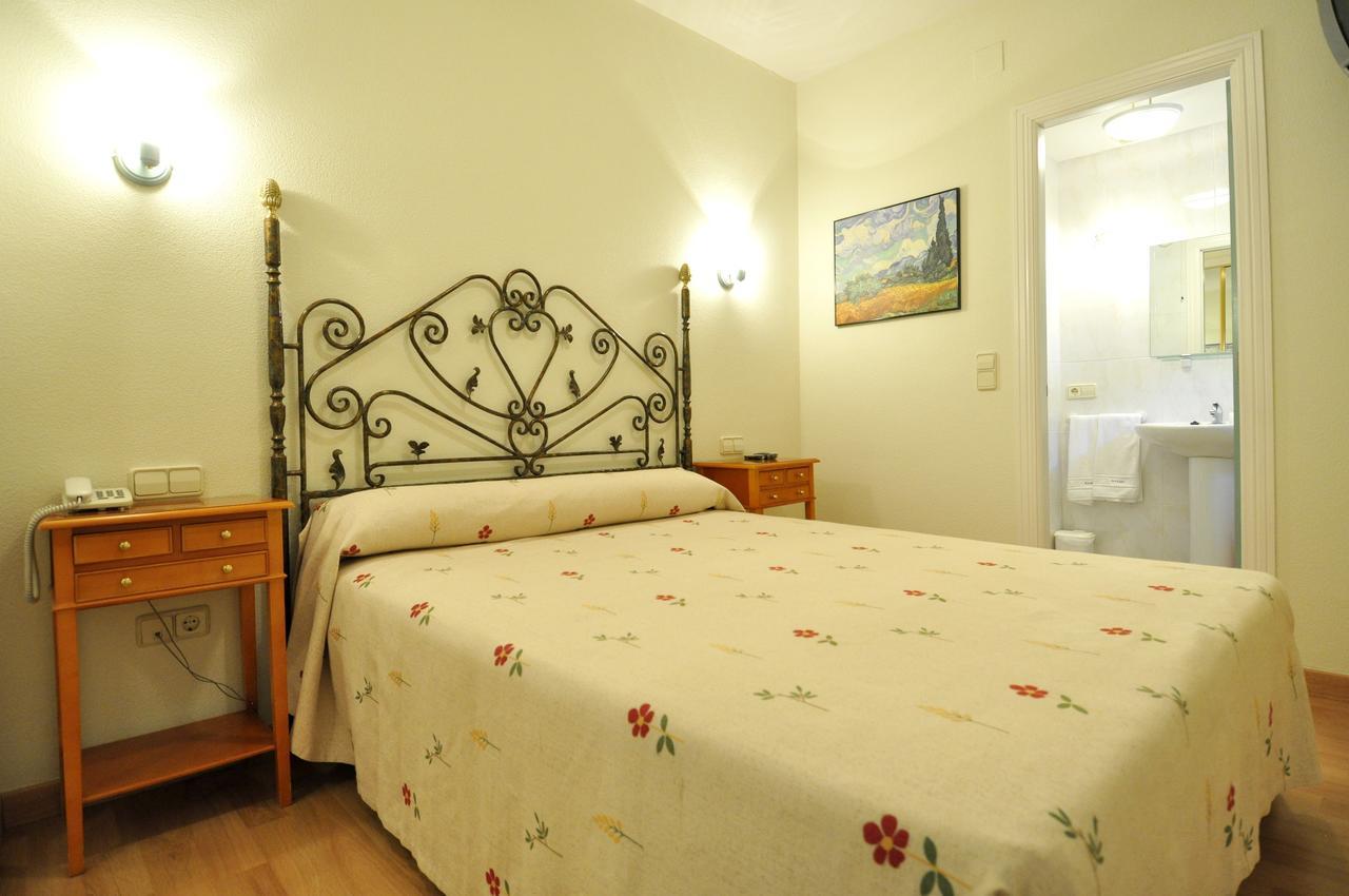 Hotel Apartamentos Aralso Sotillo La Lastrilla Esterno foto